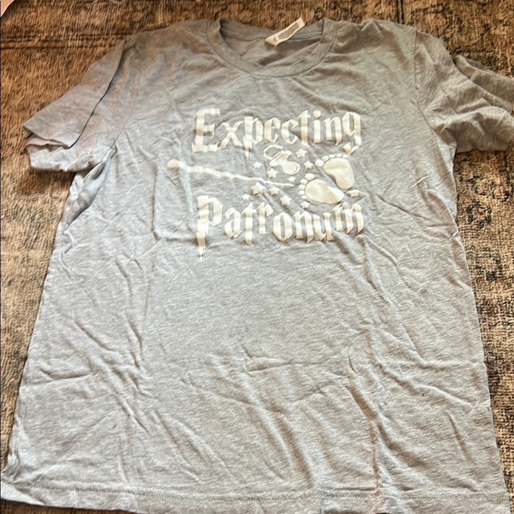 Expecting Patronum Gray T-Shirt Size Medium